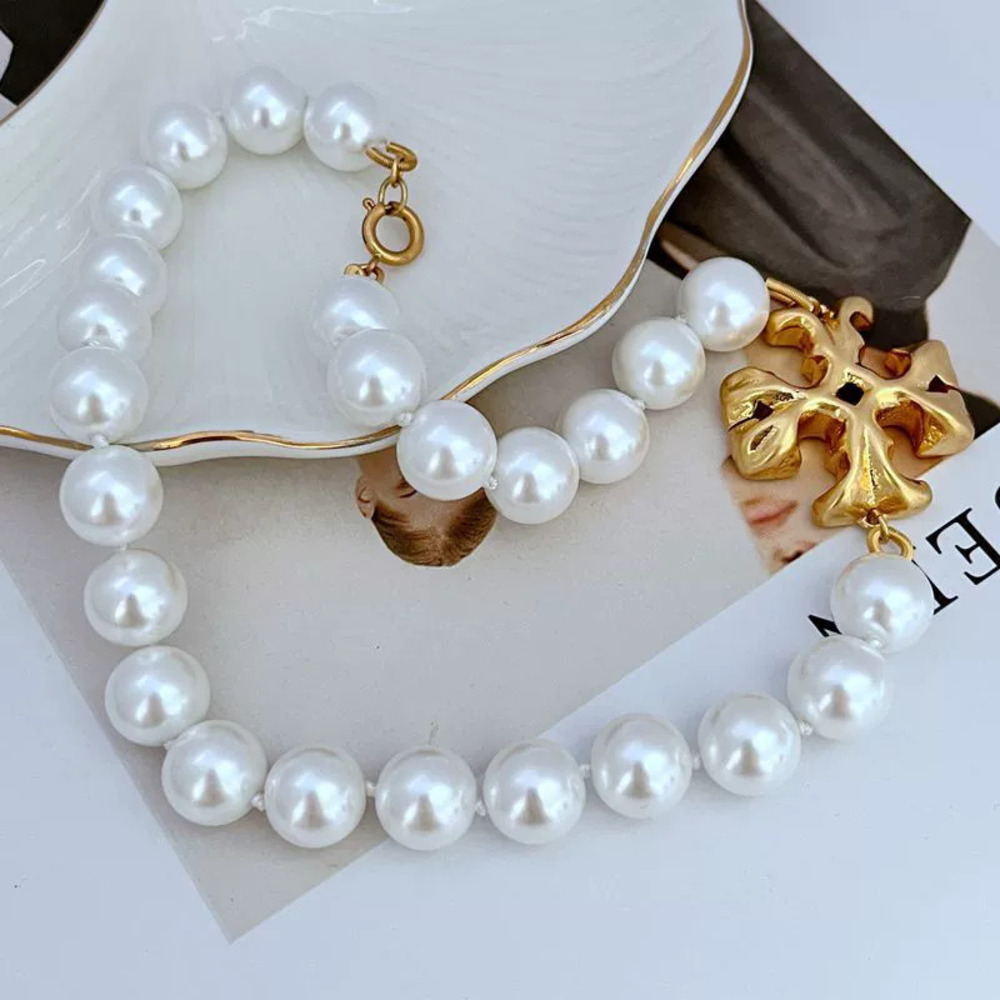 Tory Burch Matte Letter Inlaid Glass Pearl Necklace